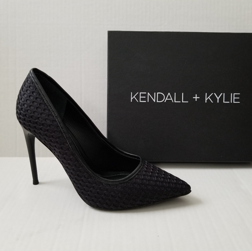 * Kendall & Kylie Klara2 Fabric Weave Pump